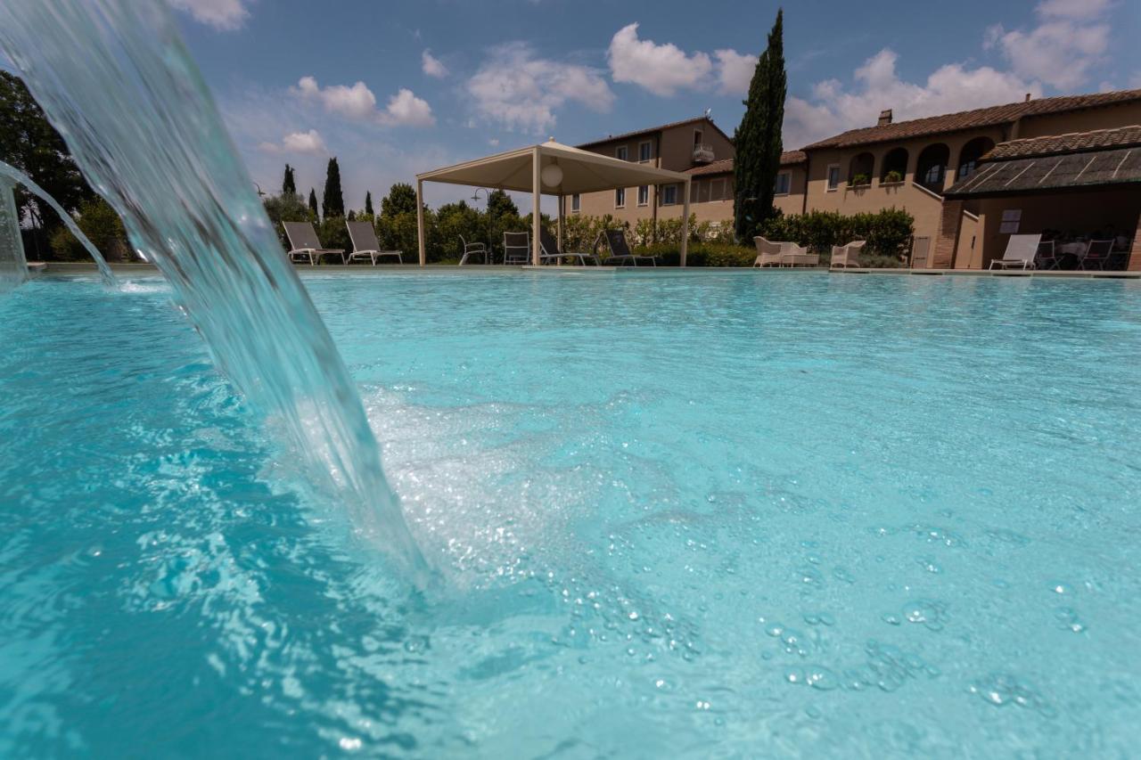 Resort Casale Le Torri Ponsacco Dış mekan fotoğraf