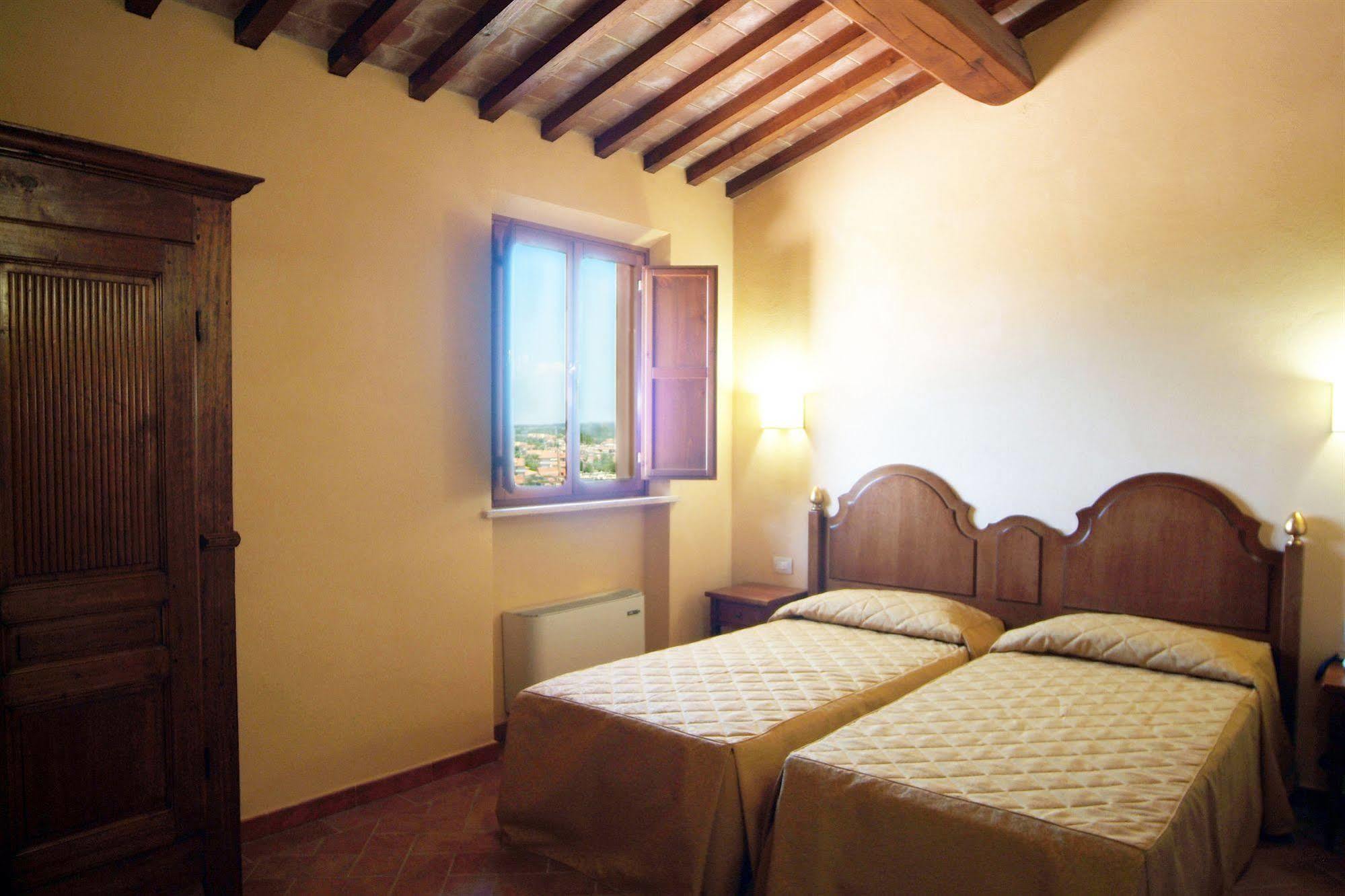 Resort Casale Le Torri Ponsacco Dış mekan fotoğraf