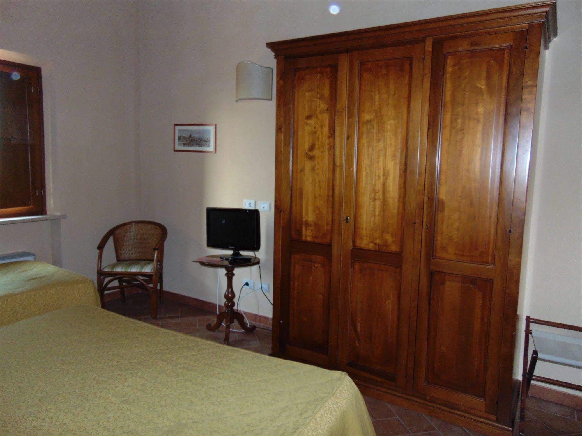 Resort Casale Le Torri Ponsacco Dış mekan fotoğraf