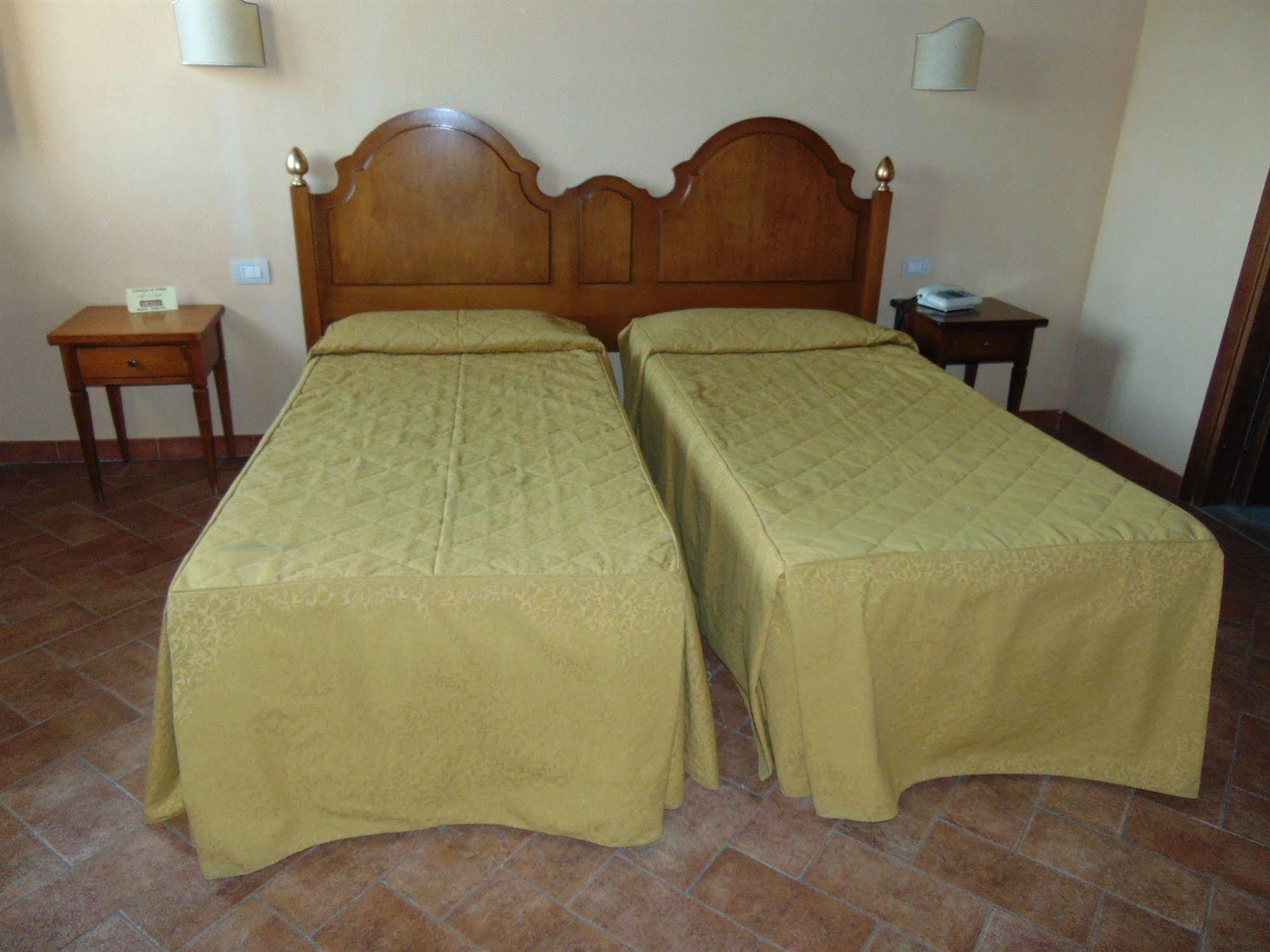Resort Casale Le Torri Ponsacco Dış mekan fotoğraf